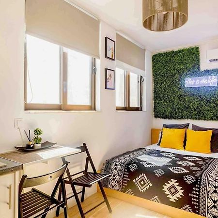 Downtown 22Sqm Green Nest King-Size Bed Athens Luaran gambar