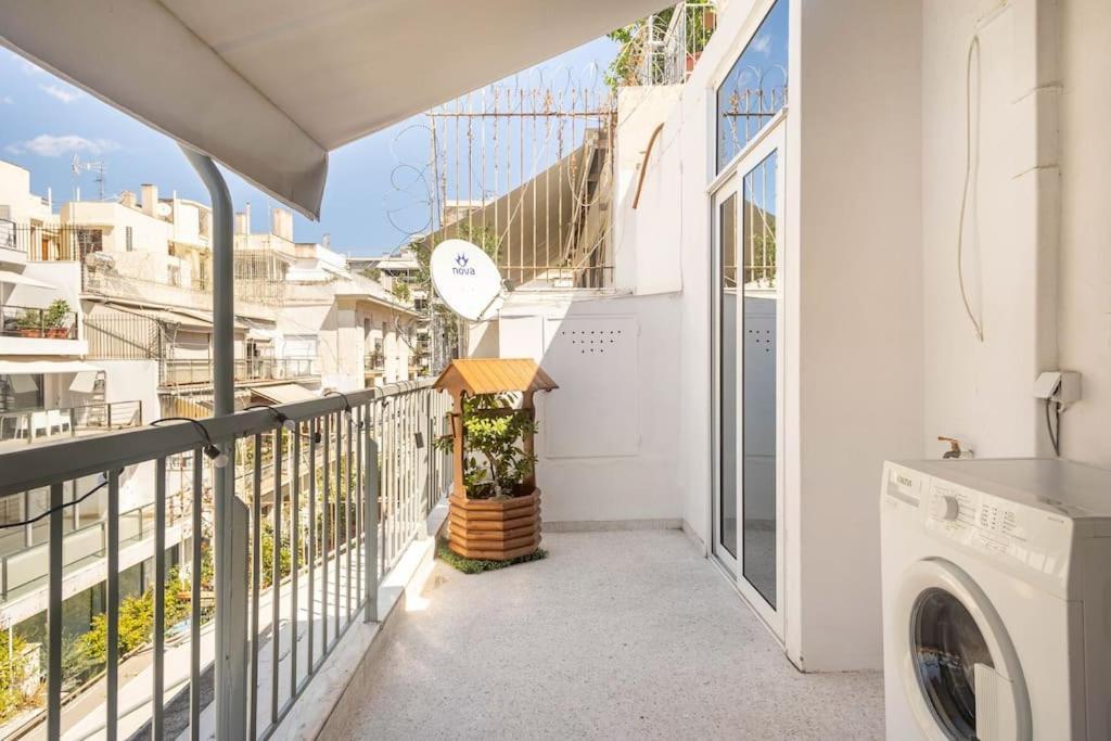 Downtown 22Sqm Green Nest King-Size Bed Athens Luaran gambar